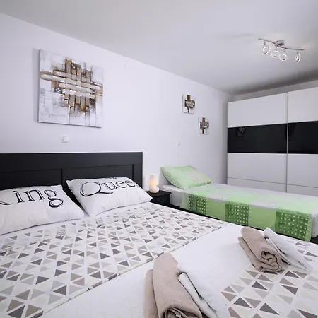 Mely Apartment