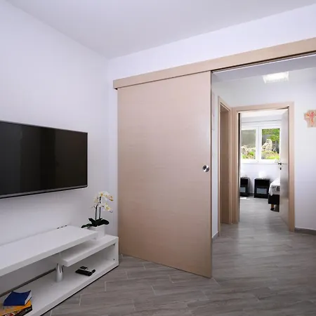 Mely Apartment