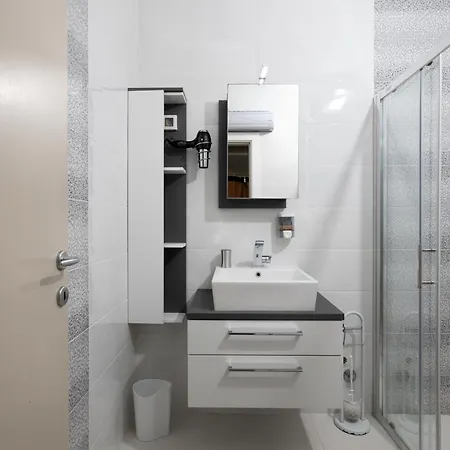 Mely Apartment *