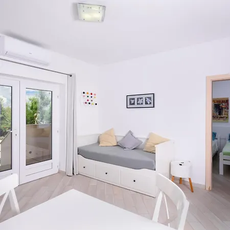 Mely Apartment