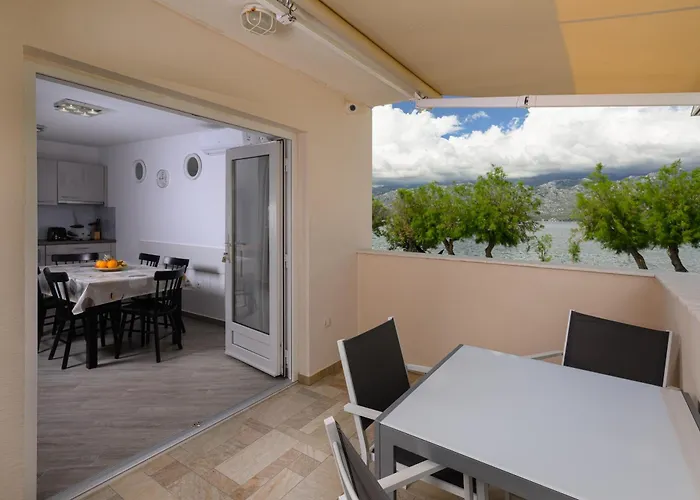 Mely * Ражанац