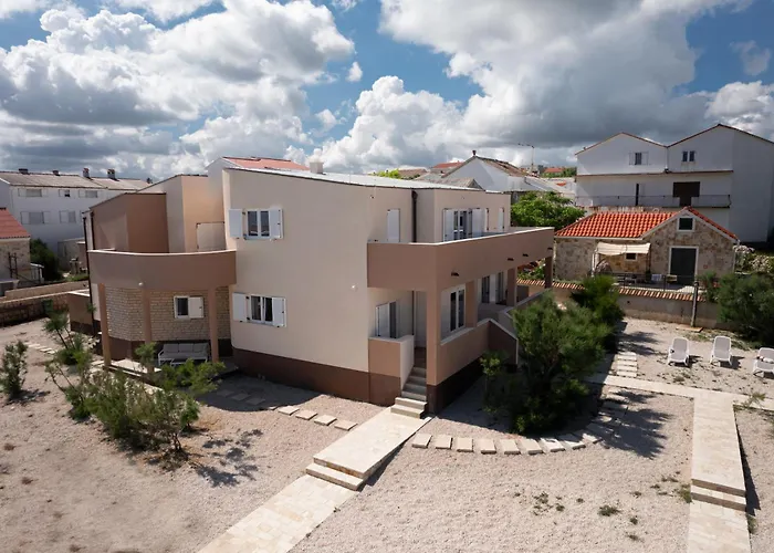 Апартаменты Mely *